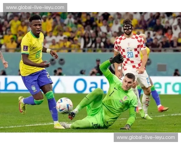 绿茵场的“不死鸟”与红色“飓风”:沙佩科人vs巴拉纳竞技的灵魂博弈 绿茵场的“不死鸟”与红色“飓风”:沙佩科人vs巴拉纳竞技的灵魂博弈